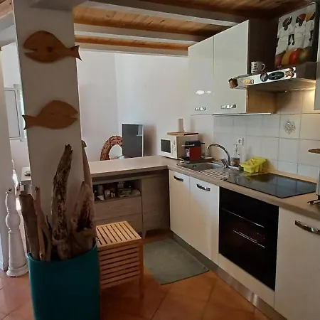 Casa vacanze Mini-villa Nacres-vue Mer-plage De Favone A Pieds Conca